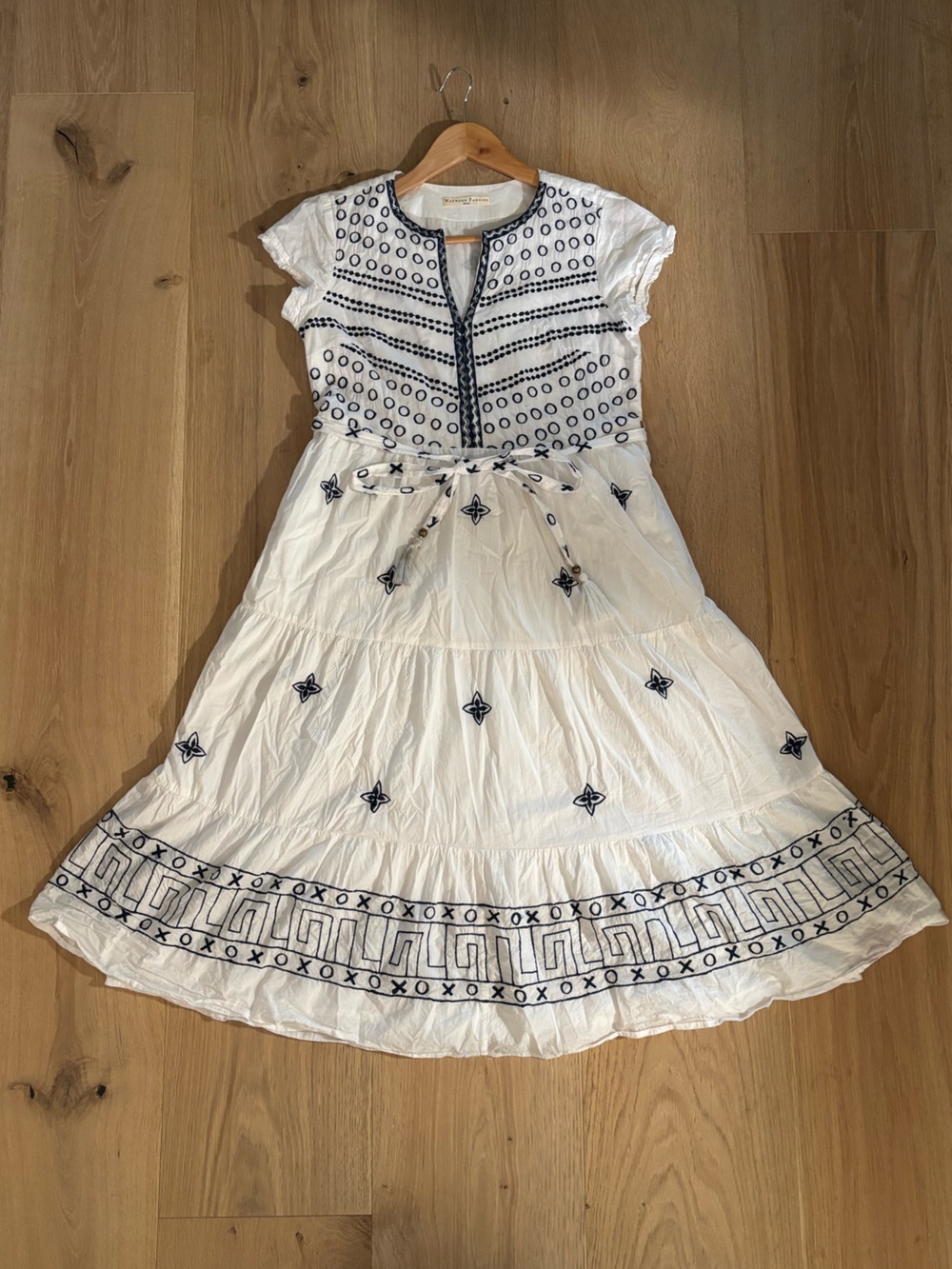 Wayward Fancies 100% cotton white dress with navy blue patterns Size Small